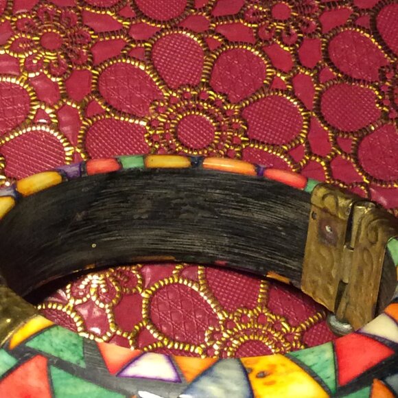 Vintage Hindu Indian Bone Hinged Bangle Bracelet - Picture 9 of 9